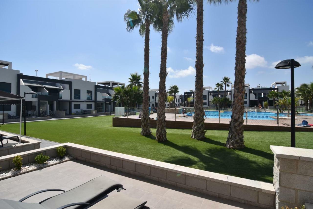 Oasis Beach VI South Facing Pool View La Zenia Dehesa de Campoamor  エクステリア 写真