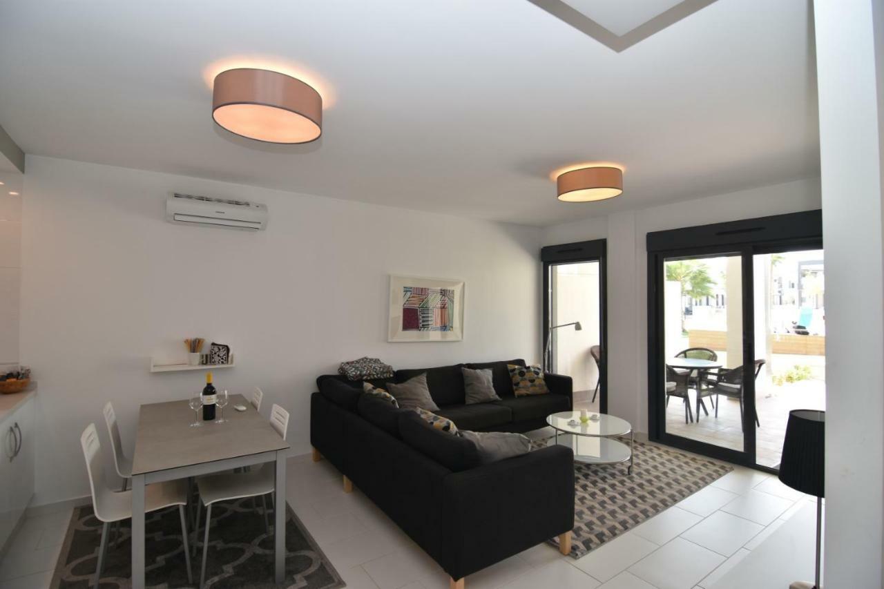 Oasis Beach VI South Facing Pool View La Zenia Dehesa de Campoamor  エクステリア 写真